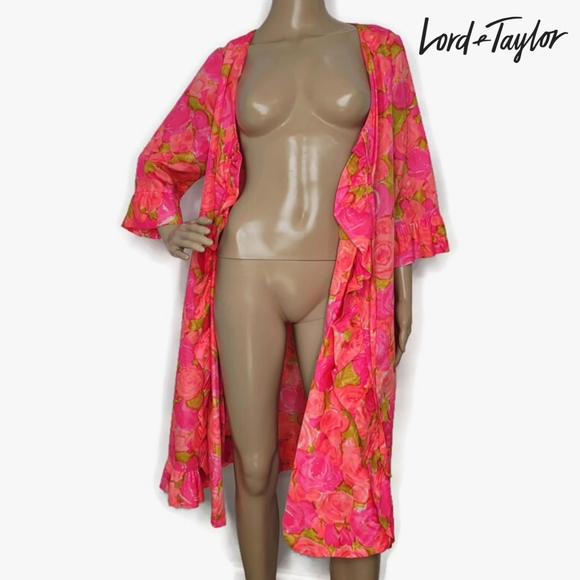 Lord and Taylor Eyeful by the flaums vintage robe. Hot pink lilly pulitzer vibes
